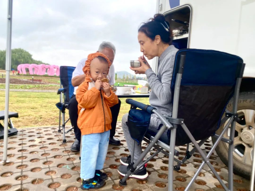精致化露营“选手”，将吃住行融为一体，适合1~2人四季旅行